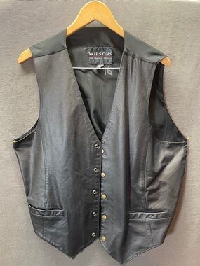 Wilson Men’s Black Leather Vest